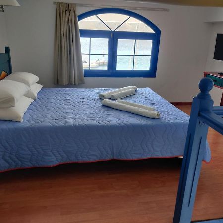 Blue Sky Aparts Livadia  Ngoại thất bức ảnh
