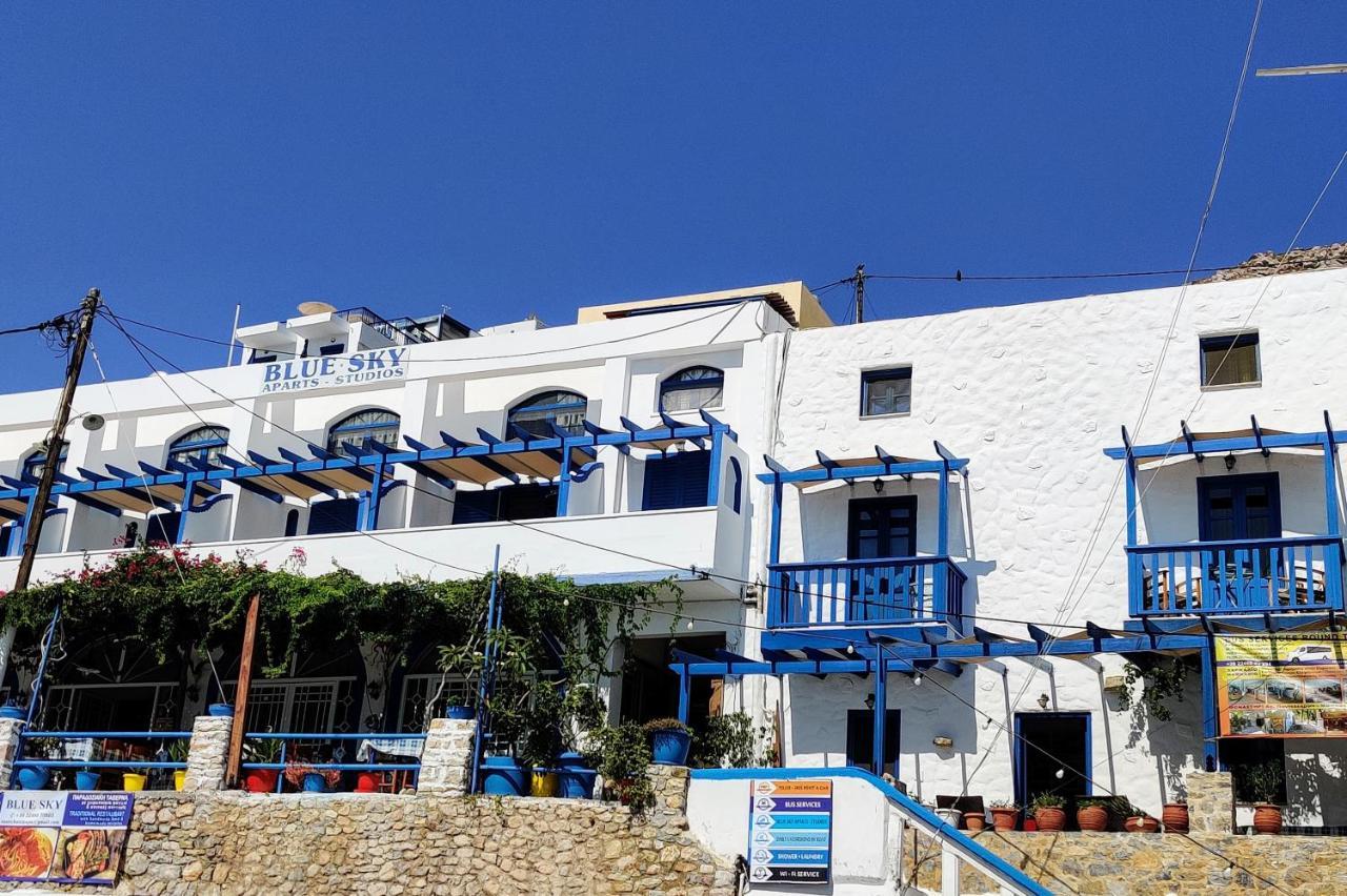 Blue Sky Aparts Livadia  Ngoại thất bức ảnh