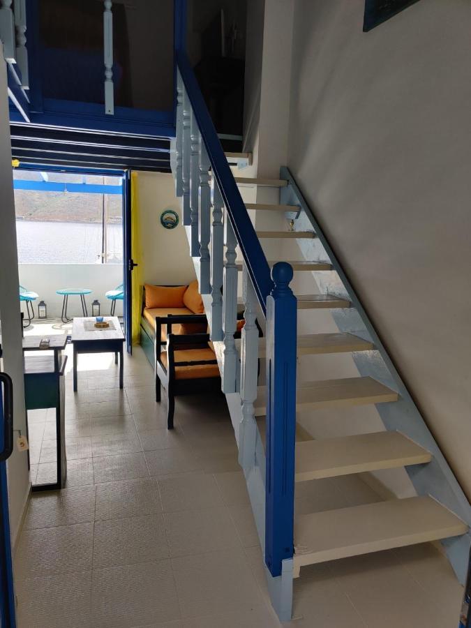 Blue Sky Aparts Livadia  Ngoại thất bức ảnh