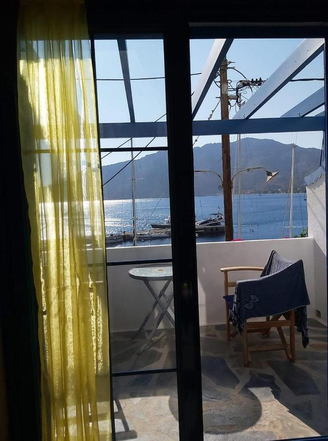Blue Sky Aparts Livadia  Ngoại thất bức ảnh